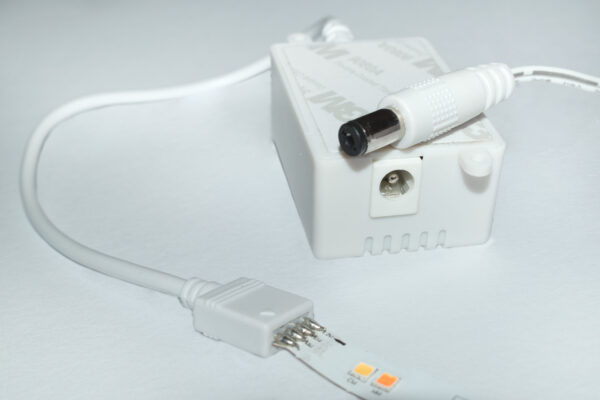 LED pásek SUN@Home a přiložený zdroj