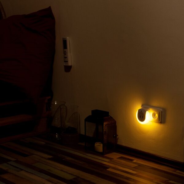 Noční světlo JUPITER neobsahuje modré světlo